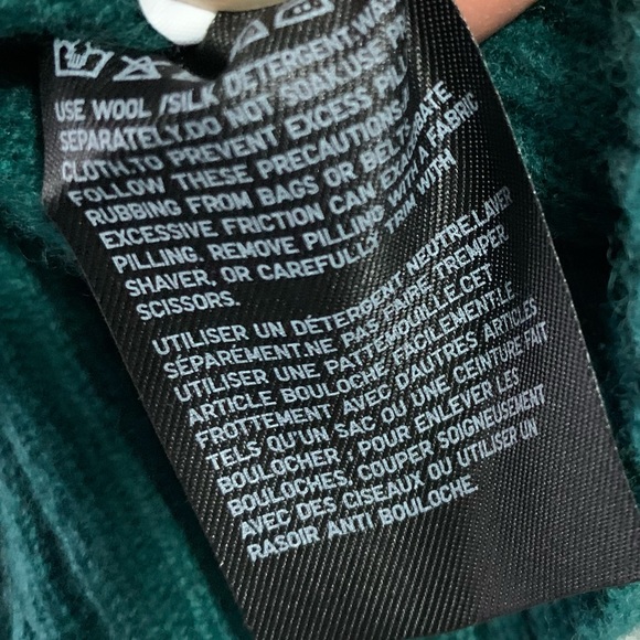 Uniqlo Premium Lambswool Sweater - Picture 16 of 16